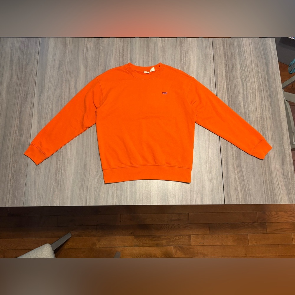Used Men’s Small Levi’s Orange Crewneck